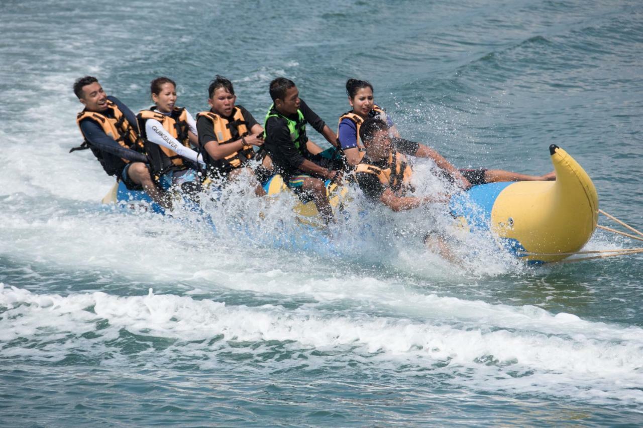 Harris Resort Barelang Batam Sagulung Εξωτερικό φωτογραφία