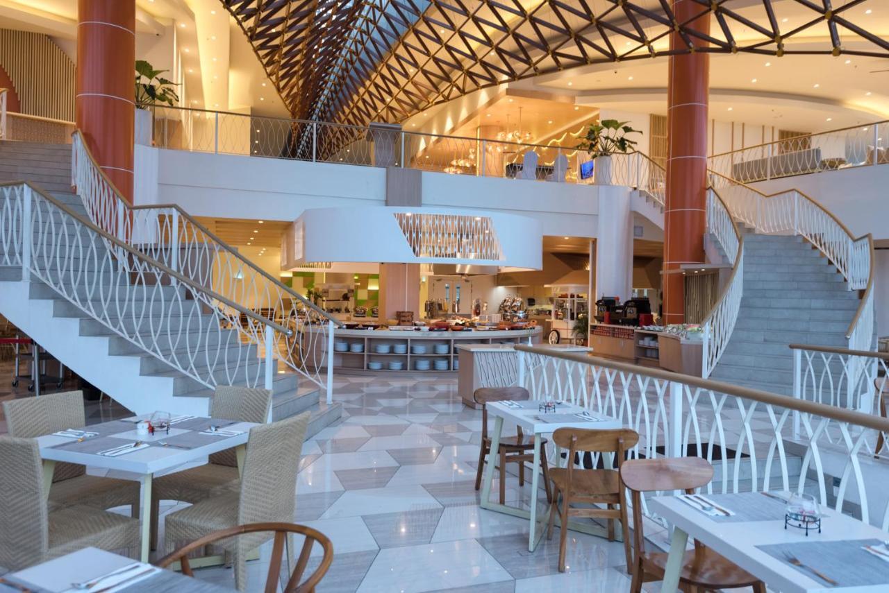 Harris Resort Barelang Batam Sagulung Εξωτερικό φωτογραφία